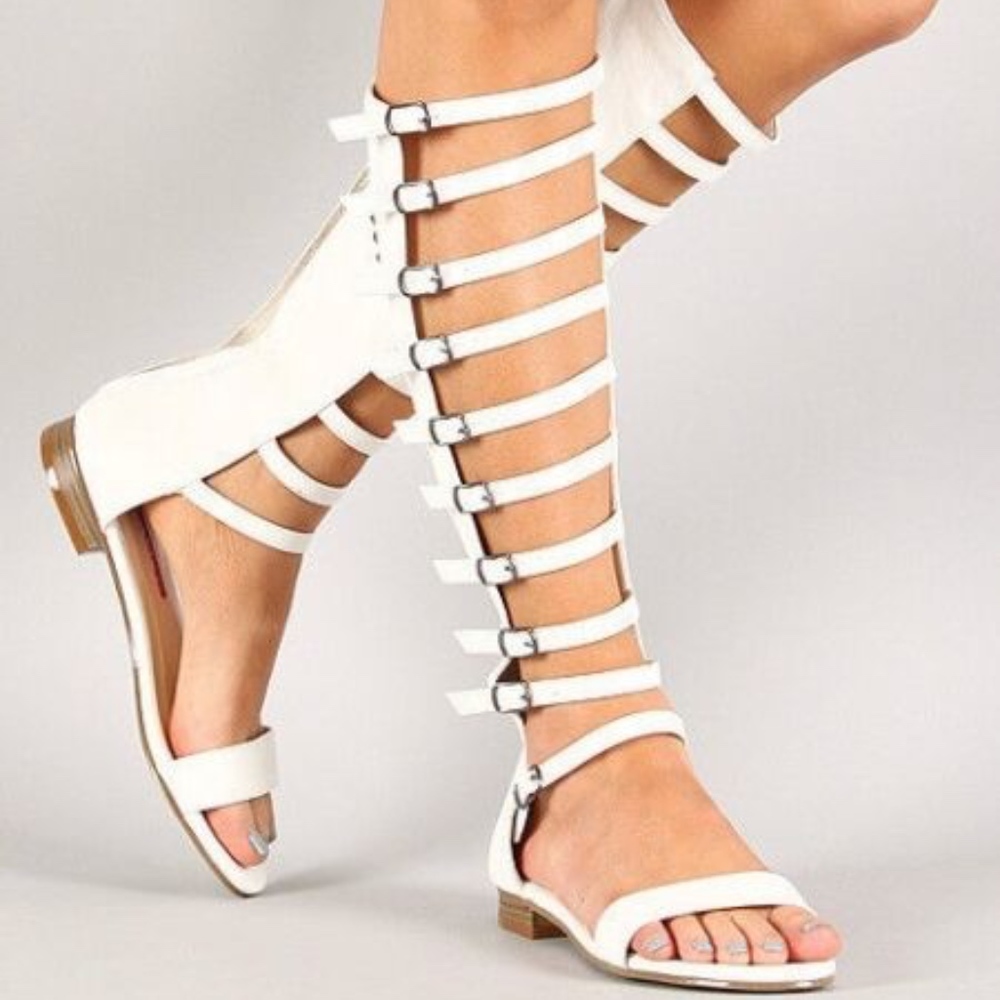 NEW Knee High Cut out  Buckled Gladiator Stud Cross Sandal Boot white  10
